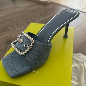 Gianni Bini, the Vonn Denim Buckle Hardware Slide